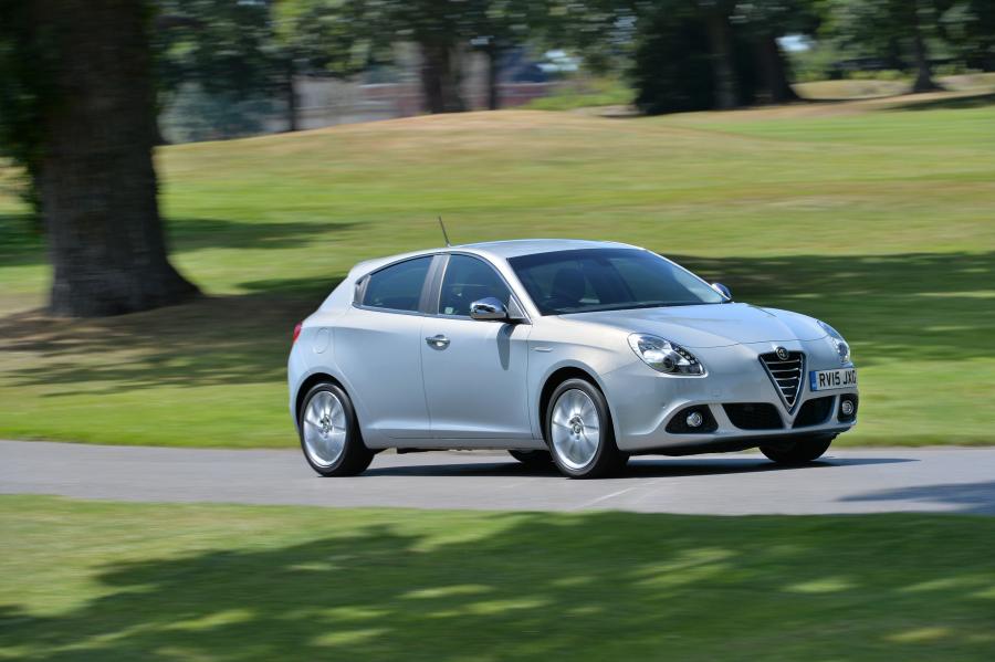  Alfa Romeo Giulietta (940) 2014 года  (UK) (фото 1 из 54)